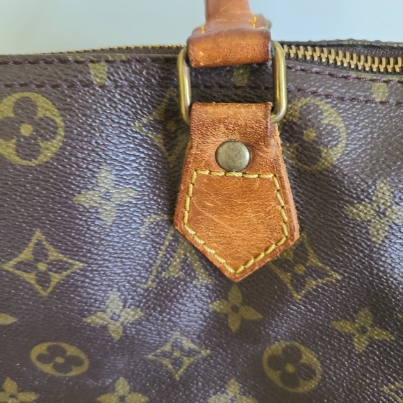 LV Speedy 30 - Picture 10 of 16